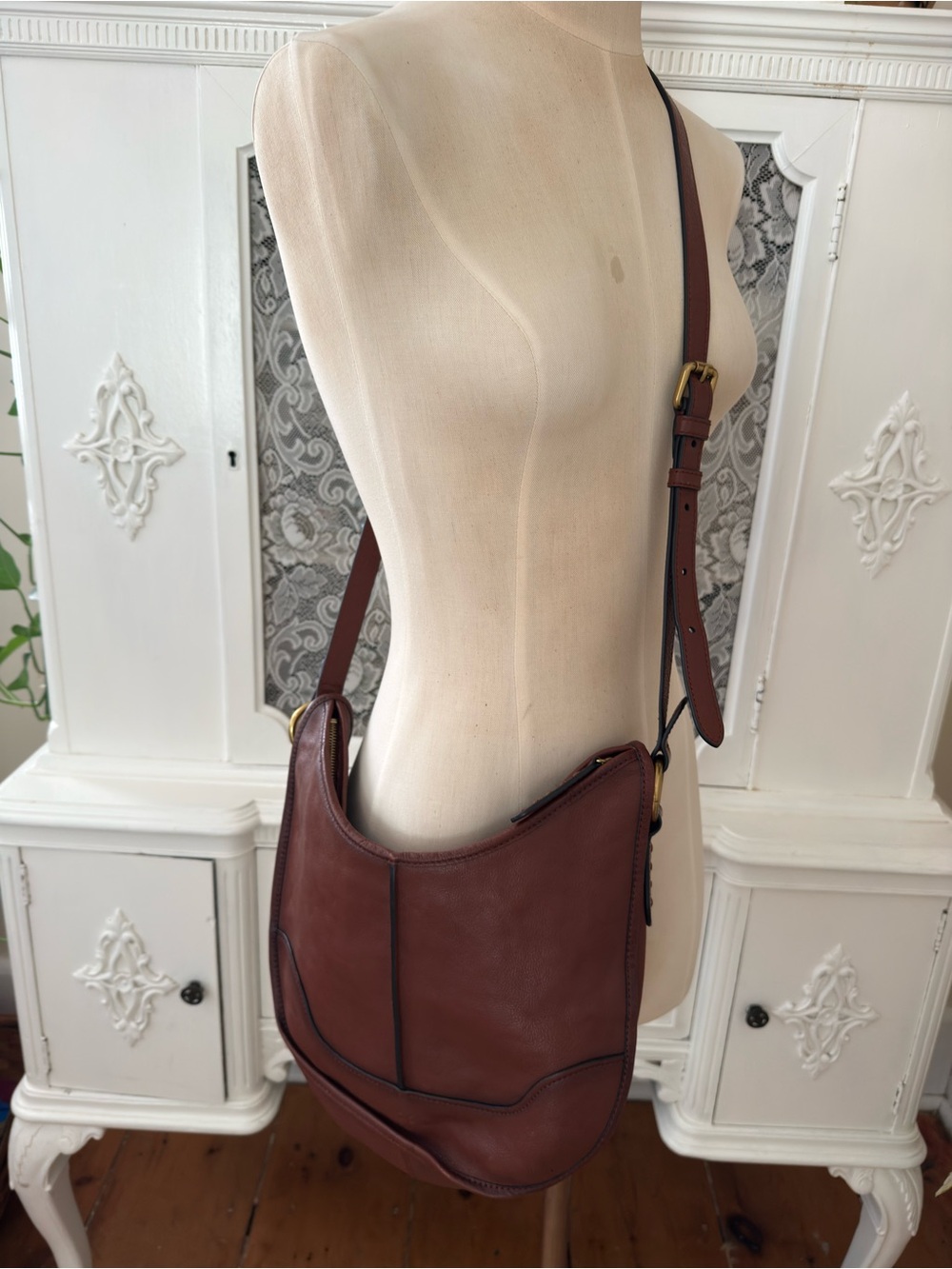 Frye Brown Leather Crossbody Bag - Picture 2 of 9